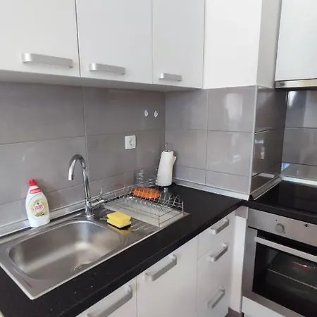 公寓 Apartman Miki Centar 巴尼西卢卡